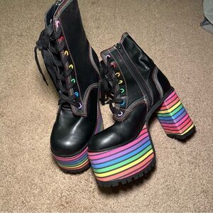 BRAND NEW Dolls Kill rainbow platforms "sissy that walk" Club Exx